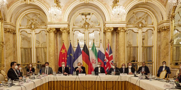 دور هشتم مذاکرات ایران و ۱+۴ دوشنبه آغاز میشود