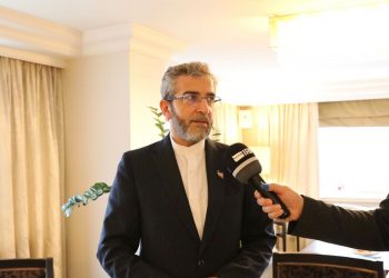 باقری: پیشرفت‌های خوبی در حوزه رفع تحریم‌ها صورت گرفته است