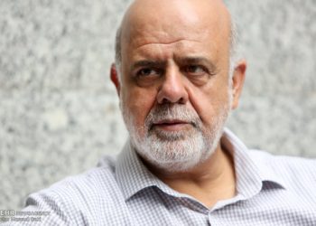 سفیر ایران: شهیدان سلیمانی و المهندس توانستند تروریسم را ریشه‌کن کنند