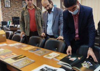 15 جلد کتاب موسیقی به اداره‌کل میراث‌فرهنگی کردستان اهداء شد