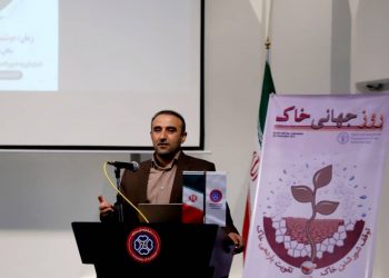 مطالعه در خصوص با خاک در اولویت پژوهش‌های استان کردستان قرار گیرد