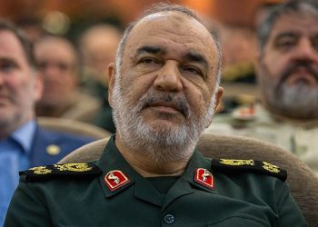 دستور فرمانده کل سپاه برای امدادرسانی به سیل‌زدگان جنوب کشور