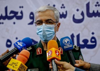 سرلشکرباقری: همکاری‌های نظامی ایران و جمهوری آذربایجان توسعه می‌یابد