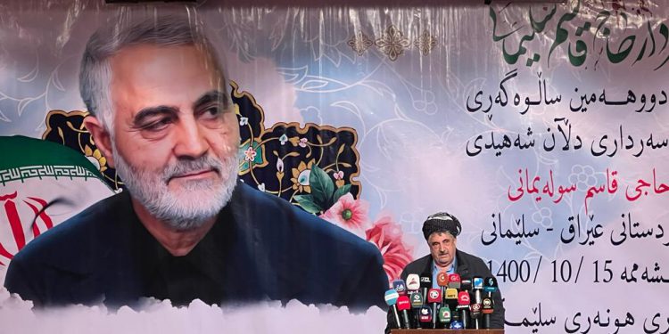 محمد حاجی محمود: همکاریهای شهید سردار سلیمانی در تقویت نیروهای پیشمرگ برای شکست داعش تاثیرگذار بود