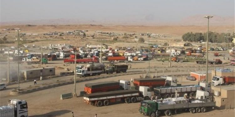 ایران با عراق برای تسهیل مبادلات تجاری در مرز سومار به توافق رسید