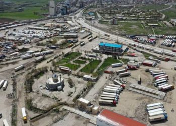 صادرات از گمرکات آذربایجان شرقی ۴۲درصد افزایش یافت