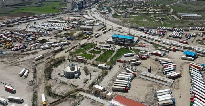 صادرات از گمرکات آذربایجان شرقی ۴۲درصد افزایش یافت