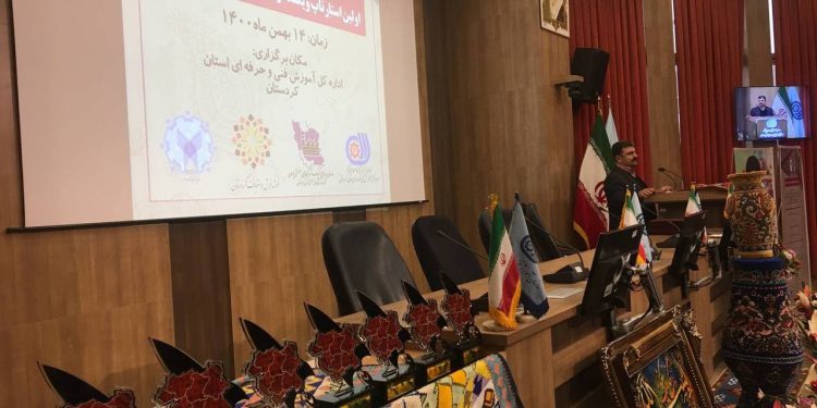 فرش دستباف کردستان پتانسیل خوبی در بازارهای جهانی است