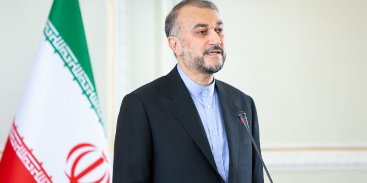 در نشست خبری مشترک با وزیر خارجه سوریه امیرعبداللهیان: بیش از هر زمان به توافق نزدیک شده‌ایم/ از خطوط قرمز خود عبور نمی‌کنیم