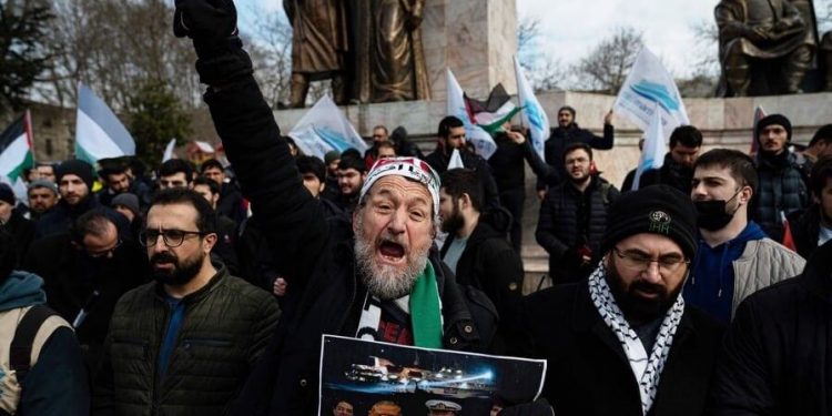 تداوم اعتراض مردم ترکیه به سفر رئیس رژیم صهیونیستی