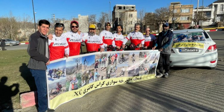 به مناسبت سالروز بمباران شیمیایی حلبچه: ۷ دوچرخه سوارکردستانی از سنندج تا حلبچه رکاب زدند