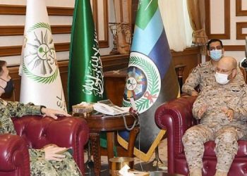 رایزنی فرماندهان نظامی آمریکا و سعودی در ریاض
