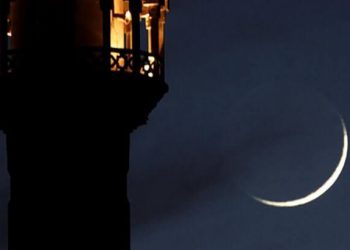 پاکستان ۱۴ فروردین را اول ماه رمضان اعلام کرد