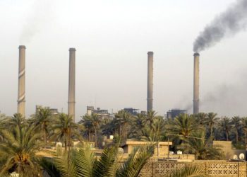 تظاهرات در نزدیکی پالایشگاه الدوره در جنوب بغداد