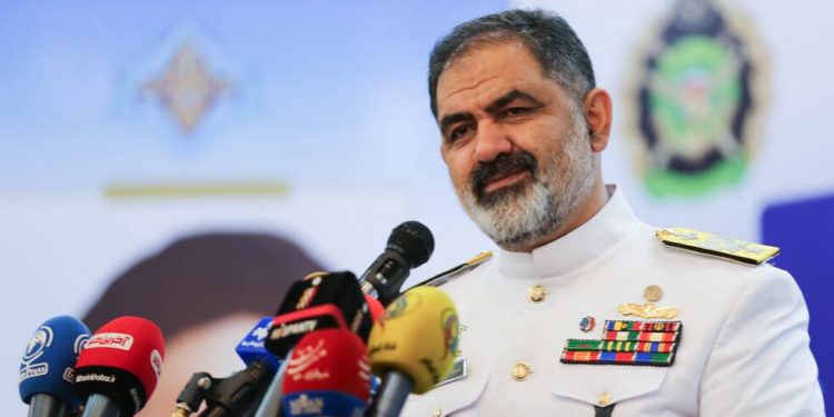 فرمانده نیروی دریایی ارتش: هیچ کشوری جرات نزدیک شدن به آب‌های سرزمینی ایران را ندارد
