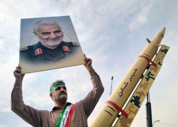 خروش ایران و روایتِ حمایت از «مقتدر مظلوم»/ همه آمده‌ بودند؛ جای حاج‌ قاسم خالی