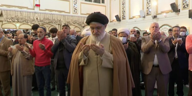 نماز عید سعید فطر در مرکز اسلامی انگلیس اقامه شد