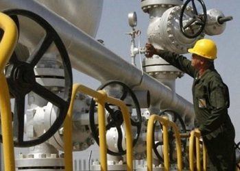 عراق خط لوله را برای تزریق گاز ایران آماده می کند/ کاهش سه روزه برق رسانی