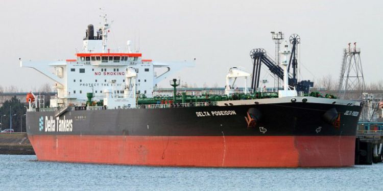 توقیف ۲ فروند نفتکش یونانی در آبهای خلیج فارس