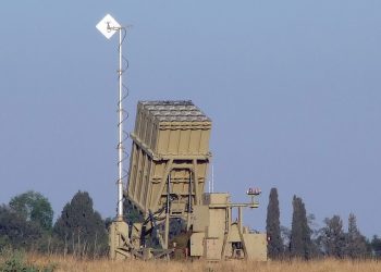 هراس از حملات موشکی نیروهای مقاومت / صهیونیست‌ها گنبد آهنین را در مناطق مختلف مستقر کردند