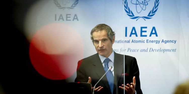 گروسی: طرفدار یا مخالف قطعنامه ضد ایران نیستم