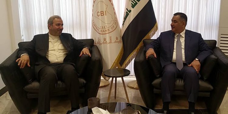 پیگیری مطالبات صادرات انرژی و همکاری های بانکی در دیدار سفیر ایران با رئیس بانک مرکزی عراق