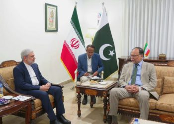 درخواست پاکستان از ایران برای افزایش میزان برق صادراتی به ایالت بلوچستان