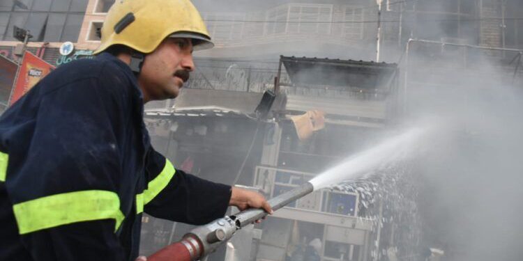 آتشسوزی گسترده در بیمارستان «الفرات» شهر کوفه