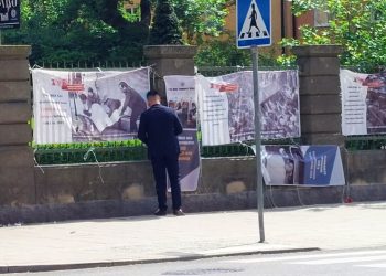 نمایشگاه «اسناد جنایات منافقین» در سوئد آغاز به کار کرد