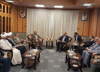 استاندار قم: روابط دو ملت ایران و عراق با تبادل نظر استحکام پیدا می‌کند