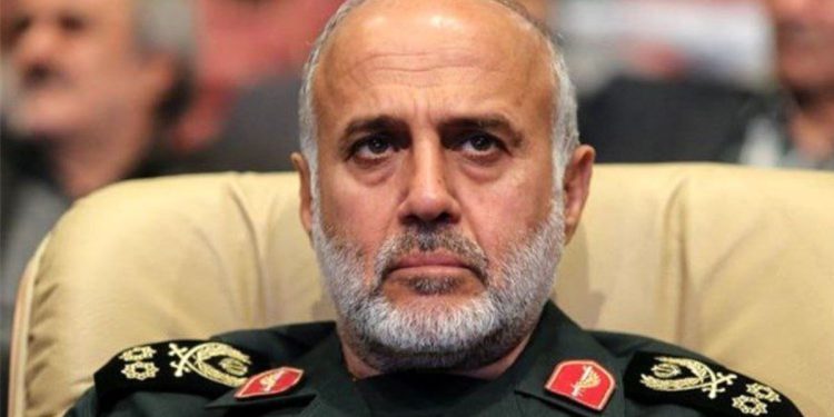 سرلشکر رشید: کمک به مداخلات دشمنان در منطقه تاوان دارد/ امنیت همسایگان را امنیت خود می‌دانیم