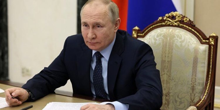 پوتین قانون تجارت آزاد ایران و اوراسیا را امضا کرد