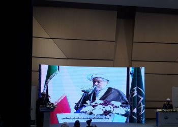 امام جمعه پاوه: برگزاری اجلاسیه‌های وحدت مانع از درگیری مذهبی می‌شود