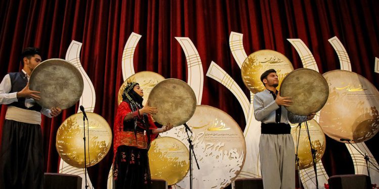 راه یافتگان بخش نهایی دهمین جشنواره بین المللی دف نوای رحمت معرفی شدند