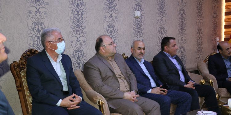 وزیر نیرو از طرح های در حال اجرای حوزه آب و برق کردستان بازدید کرد