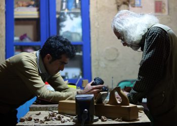 فیلم‌های مستند «تنبور» و «خنیاگران کوه‌های مقدس» ساخته فرید الهامی آماده نمایش شدند