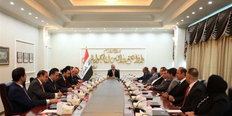 رئیس شورای عالی قضایی عراق بر حل بحران سیاسی از طریق قانون اساسی تاکید کرد