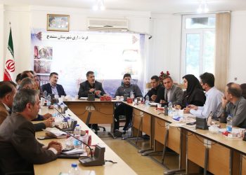 فرماندار سنندج: ترویج فرهنگ کتابخوانی سبب کاهش آسیب های اجتماعی می شود