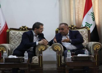 دیدار استاندار کردستان با مدیر پایانه مرزی باشماق؛ برنامه‌ریزی برای تردد ۲۰ هزار زائر از باشماق