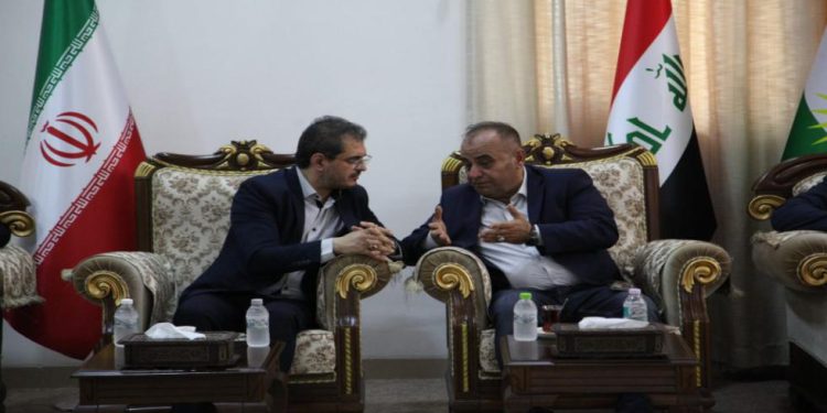 دیدار استاندار کردستان با مدیر پایانه مرزی باشماق؛ برنامه‌ریزی برای تردد ۲۰ هزار زائر از باشماق