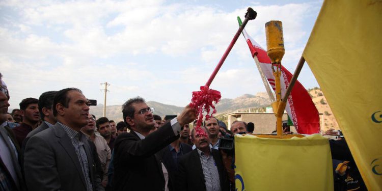 به مناسبت گرامیداشت هفته دولت؛ 43 پروژه گازرسانی با 384میلیارد ریال در شهرستان مرزی بانه افتتاح و کلنگ زنی شد
