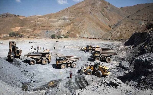 توقف خام فروشی در کردستان با ایجاد زنجیره فولاد