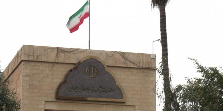 سفارت ایران نامه منتسب به وزیر خارجه درباره لغو اقامت مقتدی صدر را تکذیب کرد