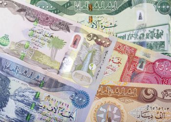 دینار عراق در بانک های ایران عرضه می شود