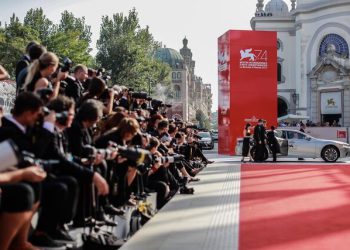 ونیز هفتادونهم و سیاسی بازی‌ها