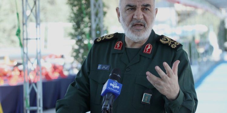فرمانده کل سپاه: قطعا آرامش‌ دشمنان را خواهیم گرفت/ آن‌ها ترسیده‌اند و مرتب به ما پیغام می‌دهند که نزنید