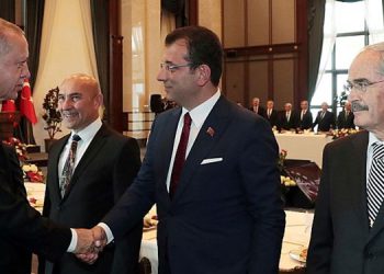 محکومیت شهردار استانبول به 2 سال حبس