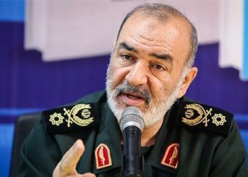 فرمانده کل سپاه: دشمنان و فریب خوردگان از پیشرفت کشور ناراحت هستند