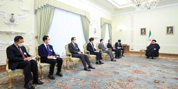 در دیدار معاون نخست وزیر چین؛ رئیسی: برخی مواضع رئیس‌جمهور چین موجب گلایه‌مندی ملت و دولت ایران شد