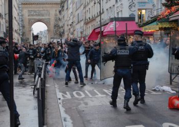 در پی تیراندازی در پاریس، اقلیم کردستان عراق کُردهای اروپا را به خویشتنداری فراخواند
